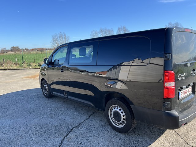 Opel vivaro - afbeelding 12 van  17