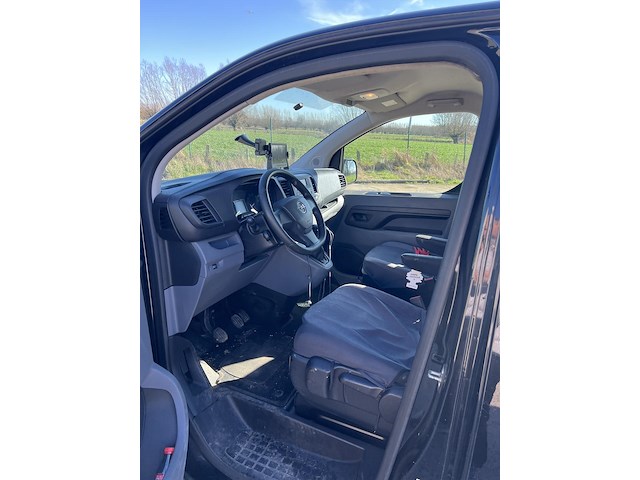 Opel vivaro - afbeelding 14 van  17