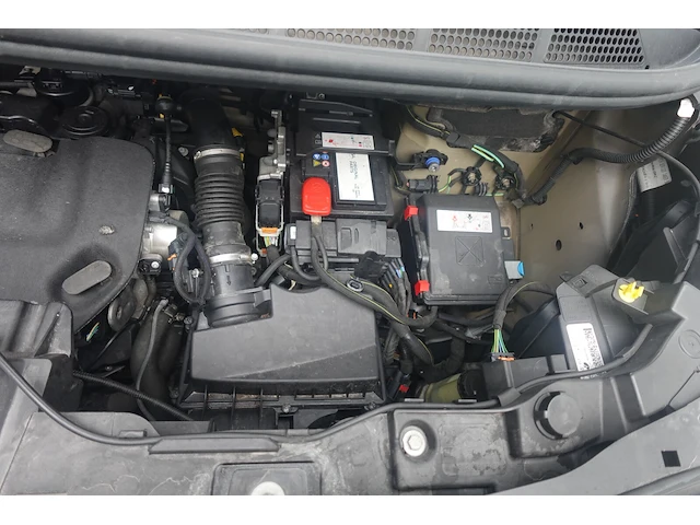 Opel vivaro - afbeelding 16 van  20