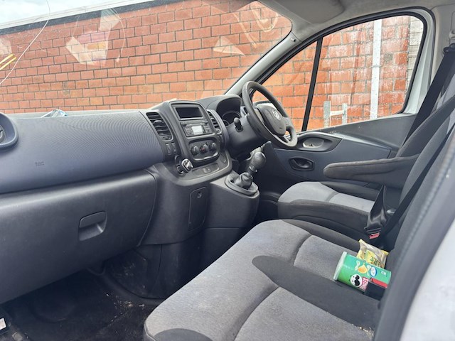 Opel vivaro - afbeelding 4 van  5