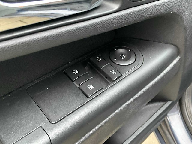 Opel zafira - 2006 - afbeelding 6 van  51