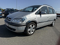 Opel zafira, 2004