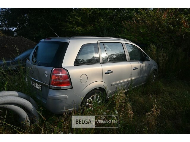 Opel zafira, enkel voor vergunninghouders en erkende centra voor verschrotting - afbeelding 3 van  8