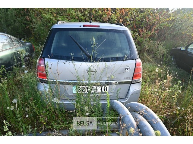 Opel zafira, enkel voor vergunninghouders en erkende centra voor verschrotting - afbeelding 4 van  8
