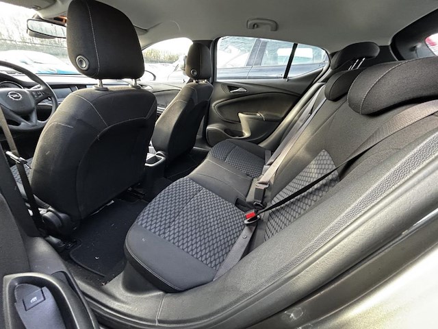 Opel/astra 1 s, 2020 - afbeelding 9 van  31