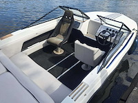 Open boot / runabout (pleziermotorboot) + aanhanger - afbeelding 10 van  10