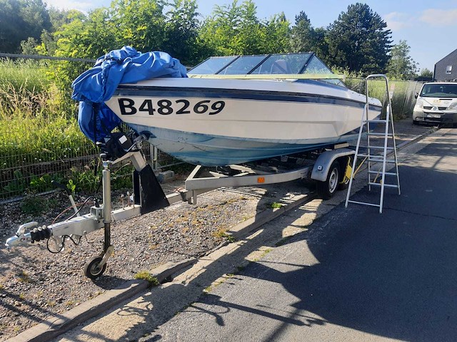 Open boot / runabout (pleziermotorboot) + aanhanger - afbeelding 1 van  14