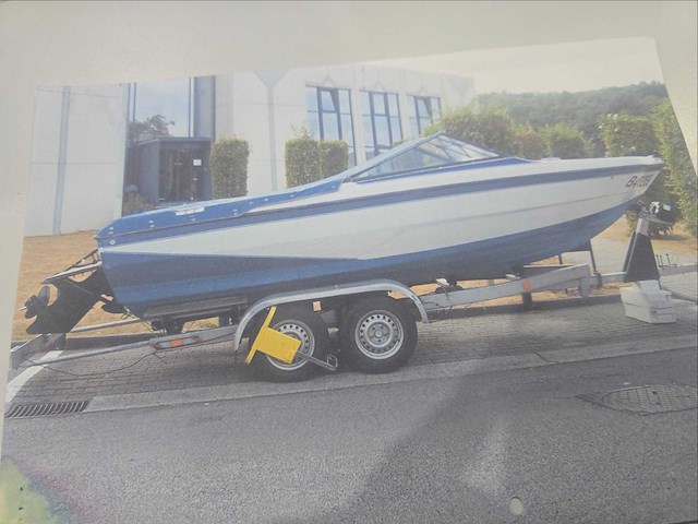 Open boot / runabout (pleziermotorboot) + aanhanger - afbeelding 16 van  16