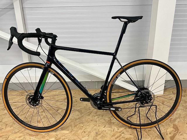 Open min.d. carbon racefiets - afbeelding 2 van  16