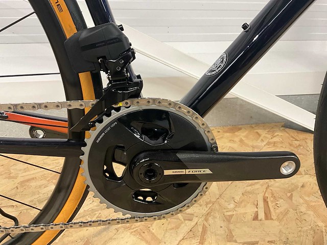 Open min.d. carbon racefiets - afbeelding 13 van  16