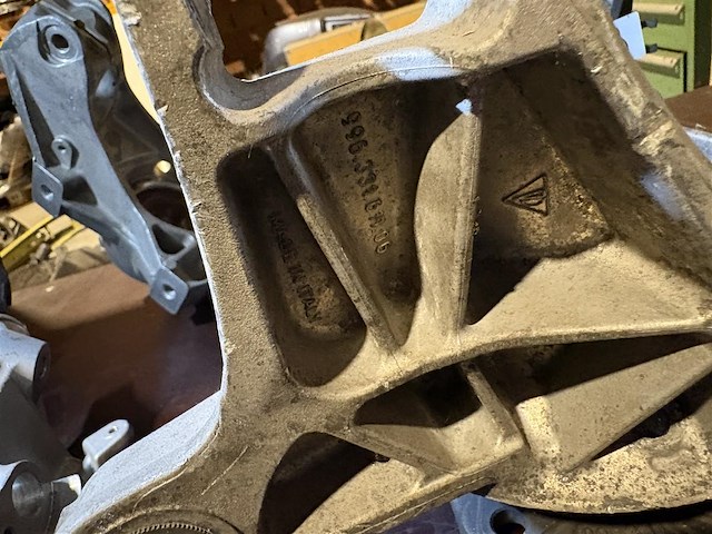 Ophanging porsche - afbeelding 2 van  3