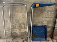 Ophangsysteem afvalzakken