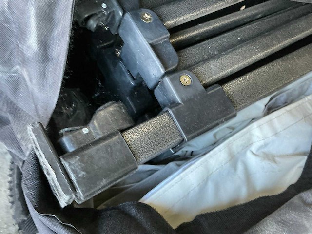 Opklapbare alu partytent - afbeelding 2 van  2