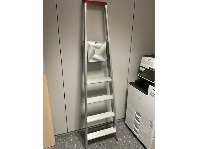 Opklapbare alu trapladder thedis - afbeelding 1 van  2