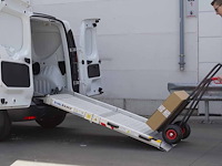 Opklapbare laadbrug voor installatie in voertuigen - 600kg - afbeelding 2 van  3