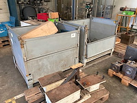 Opklapbare metalen stapelbak (2x) - afbeelding 1 van  3