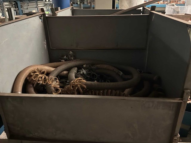 Opklapbare metalen stapelbak (4x) - afbeelding 4 van  5