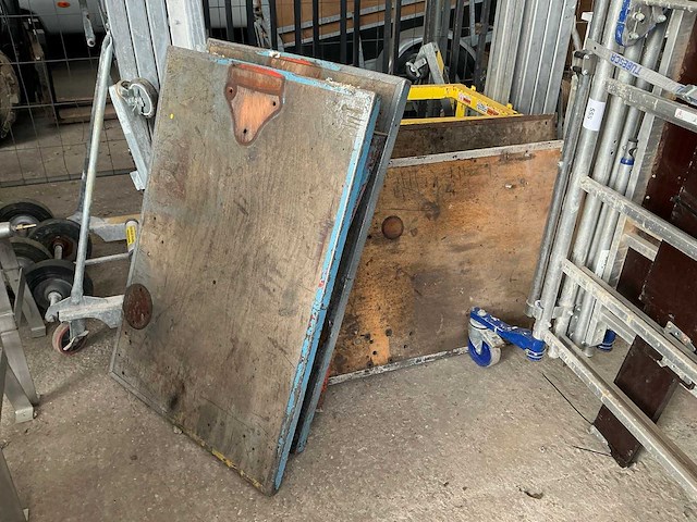 Opklapbare werktafel (4x) - afbeelding 1 van  8