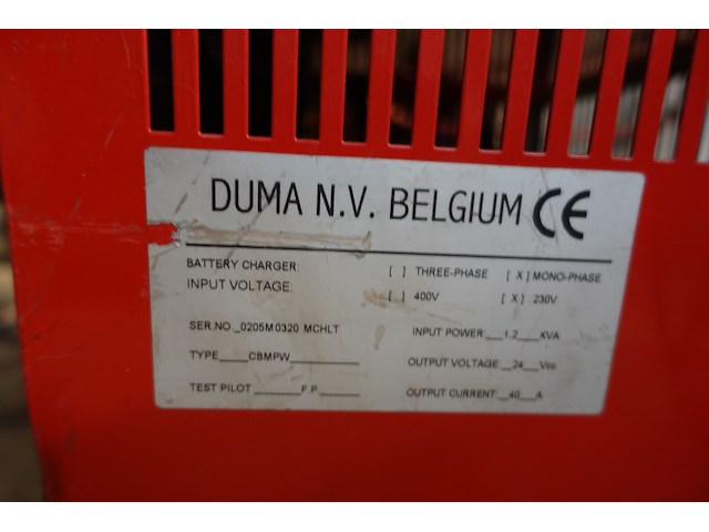 Oplader 24v voor stapelaar of clark - afbeelding 4 van  4