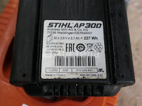 Oplader + accu stihl al 500 - afbeelding 2 van  5