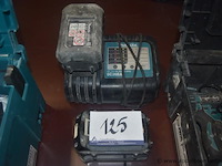 Oplader makita vv 2 batterijen - afbeelding 1 van  3