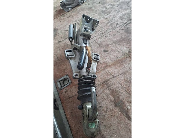 Oplooprem knott gmbh kfg35-d 3500kg - afbeelding 1 van  1