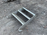 Oplooptrap uit inox - afbeelding 2 van  4
