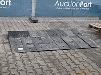 Oprij rampen met rubber - afbeelding 1 van  1