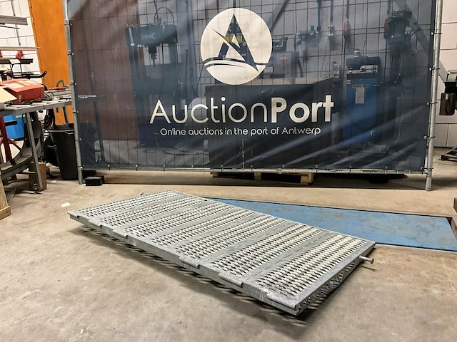 Oprij/laadklep 177x100cm nieuw - afbeelding 1 van  1