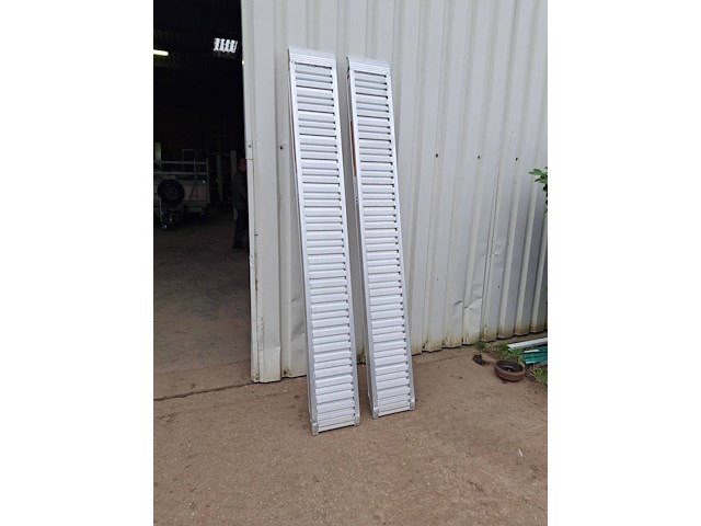 Oprijplaten 3000kg nieuw - afbeelding 1 van  1