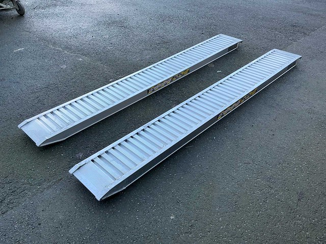 Oprijplaten aluminium voor aanhangwagen - afbeelding 3 van  7