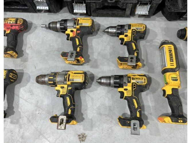 Opruiming / stockverkoop dema shop