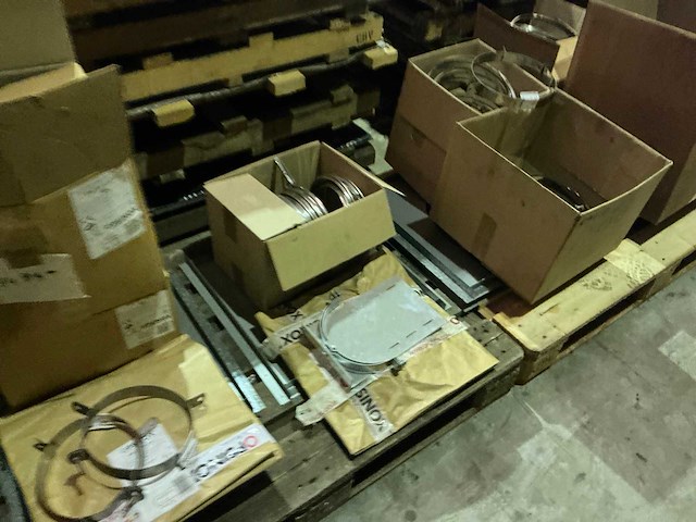 Opsinox partij inox rookgasafvoeronderdelen - afbeelding 3 van  6