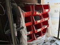 Opslagcontainer met inhoud - afbeelding 16 van  28