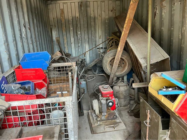 Opslagcontainer met inhoud - afbeelding 22 van  28