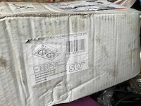 Opslagcontainer met inhoud - afbeelding 3 van  15