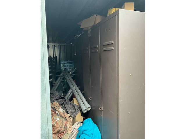 Opslagcontainer met inhoud - afbeelding 15 van  15