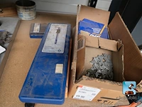 Opslagrek met inhoud - afbeelding 16 van  16