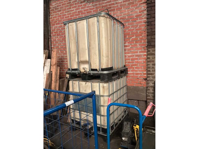 Opslagtank (2x) - afbeelding 1 van  3