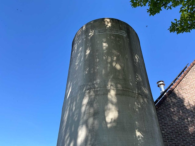 Opslagtank (silo) polyester + weegtoestel - functioneel - afbeelding 11 van  13