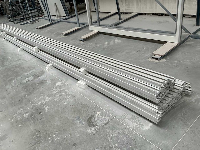 Opspan rails voor vrachtwagens / opleggers - afbeelding 5 van  7