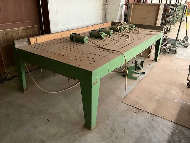 Opspantafel met pneumatische klemming - afbeelding 3 van  5