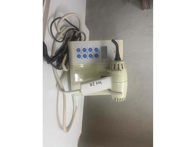 Optilux 501 tandarts apparatuur - afbeelding 1 van  4