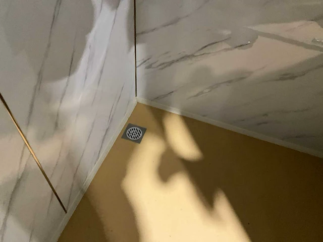 Optimus - mobiele badkamer - afbeelding 17 van  30