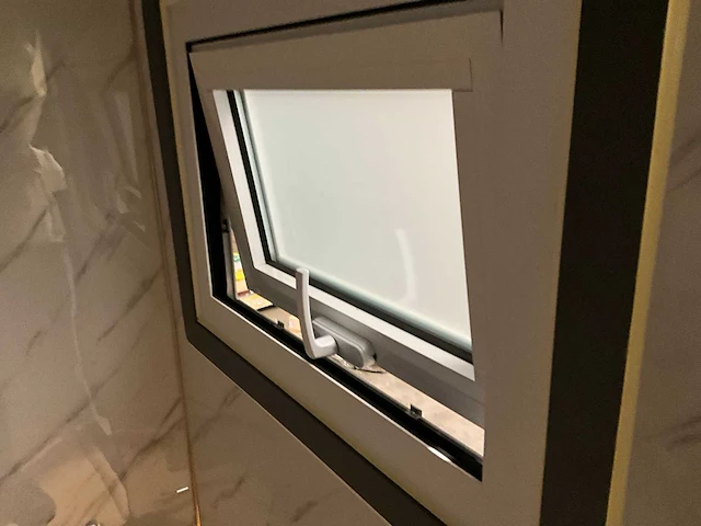 Optimus - mobiele badkamer - afbeelding 19 van  30