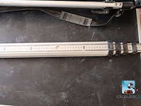 Optische waterpas met statief - afbeelding 8 van  11
