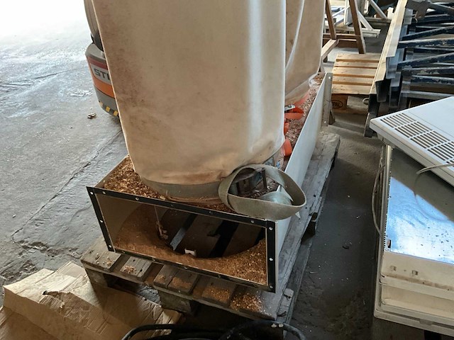 Opvang voor stofafzuiging - afbeelding 1 van  1