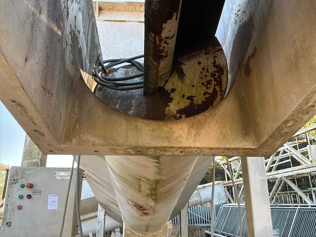 Opvoerveizel met bunker - afbeelding 2 van  13