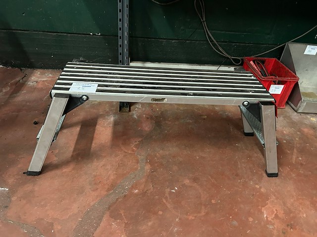 Opvouwbaar aluminium werkplatform - afbeelding 1 van  4