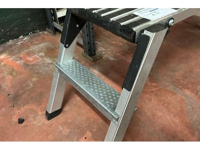 Opvouwbaar aluminium werkplatform - afbeelding 2 van  4